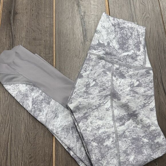 Wunder Under Scalloped Hem 25” - Picture 1 of 2